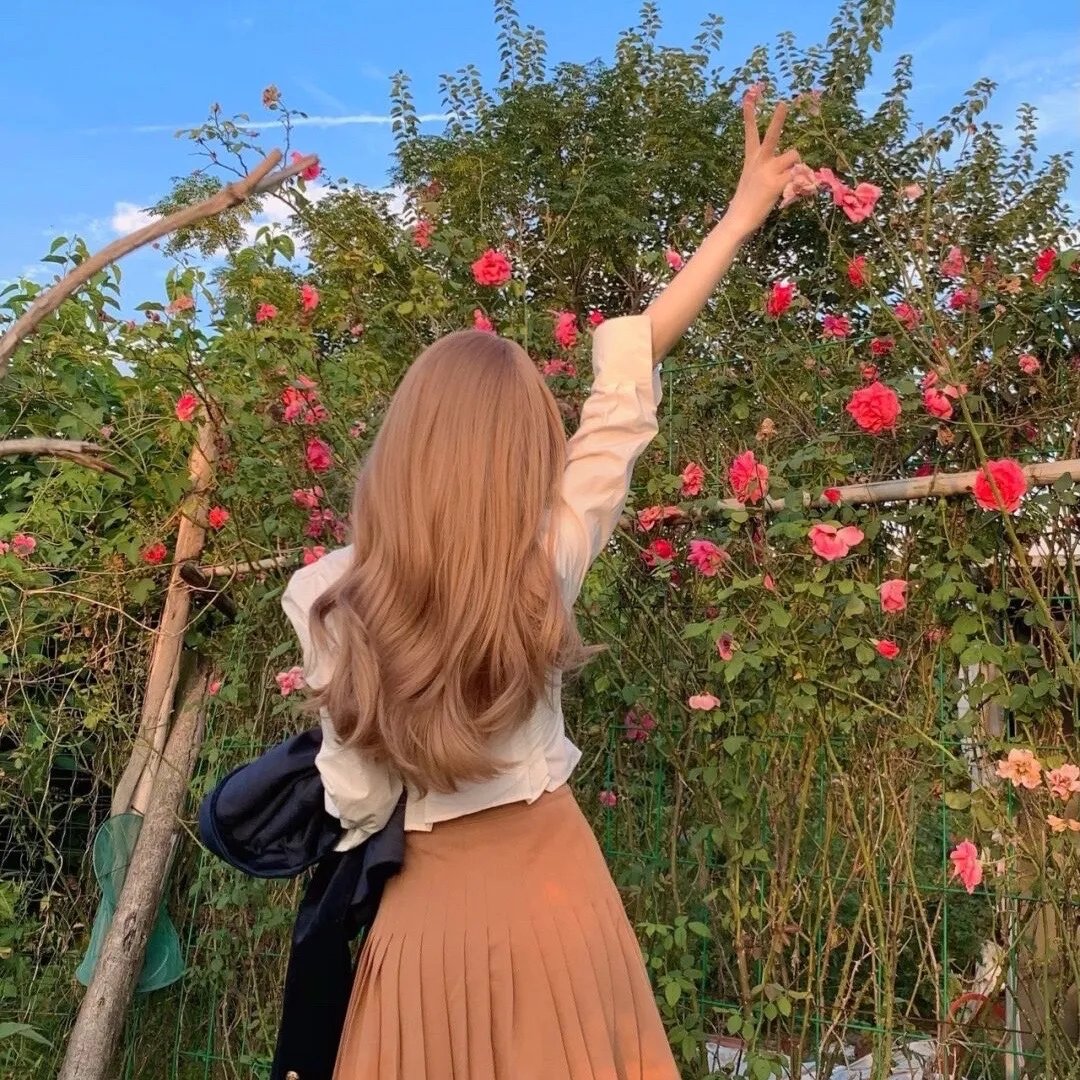 四月的女儿 海报